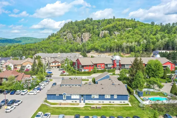 Saint-Sauveur, QC J0R1R6,70Z Rue Principale