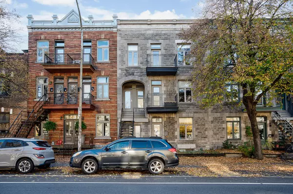 Montréal (Le Plateau-Mont-Royal), QC H2T2X3,5668 Rue St-Urbain