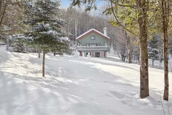 Mont-tremblant, QC J8E2K9,515 Ch. du Mont-du-Daim