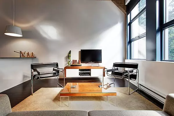 Montréal (ville-marie), QC H2P1Z4,1085 Rue St-Alexandre #301