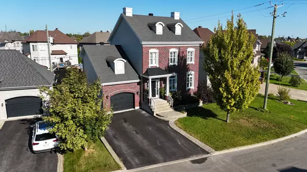 25 Rue de Lavours, Terrebonne (Terrebonne), QC J6Y0G2