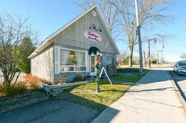 Sainte-Adèle, QC J8B0K2,1130 Boul. de Ste-Adèle