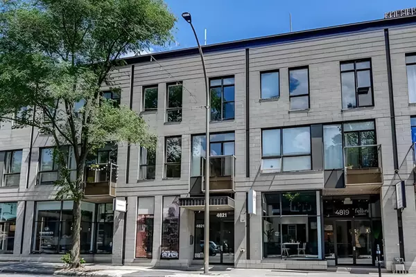 4821 Boul. St-Laurent #304D, Montréal (le Plateau-mont-royal), QC H2T1R6