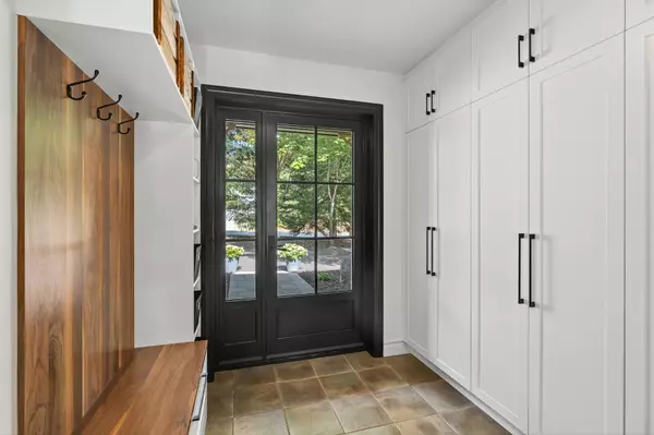 Mont-tremblant, QC J8E2G1,160 Ch. de la Paroi