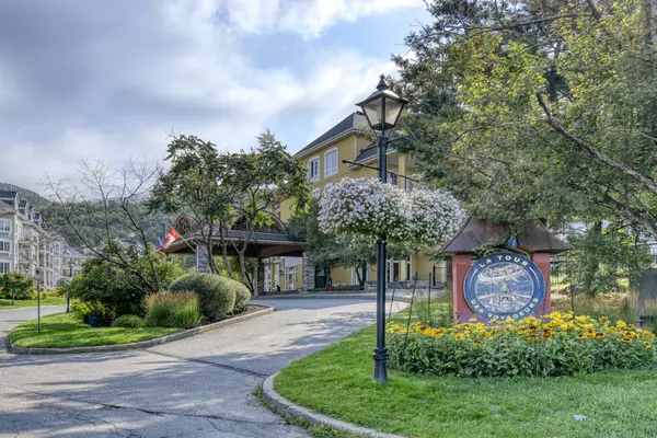 Mont-tremblant, QC J8E1C9,151 Ch. du Curé-Deslauriers #222