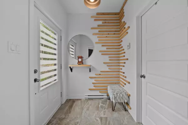 Magog, QC J1X3G6,636 Rue de Hatley