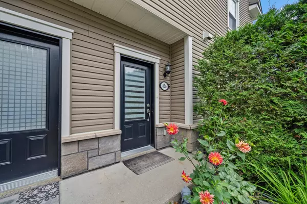 Magog, QC J1X3G6,636 Rue de Hatley