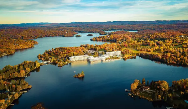 43 Ch. Fridolin-Simard #203, Estérel, QC J0T2E0