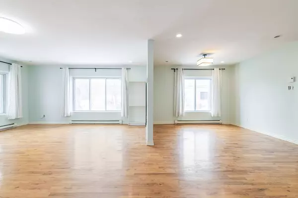 Montréal (côte-des-neiges/notre-dame-de-grâce), QC H3X0A1,5450 Av. Plamondon