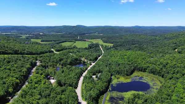 Mont-Tremblant, QC J8E1B8,Ch. du Lac-Mercier