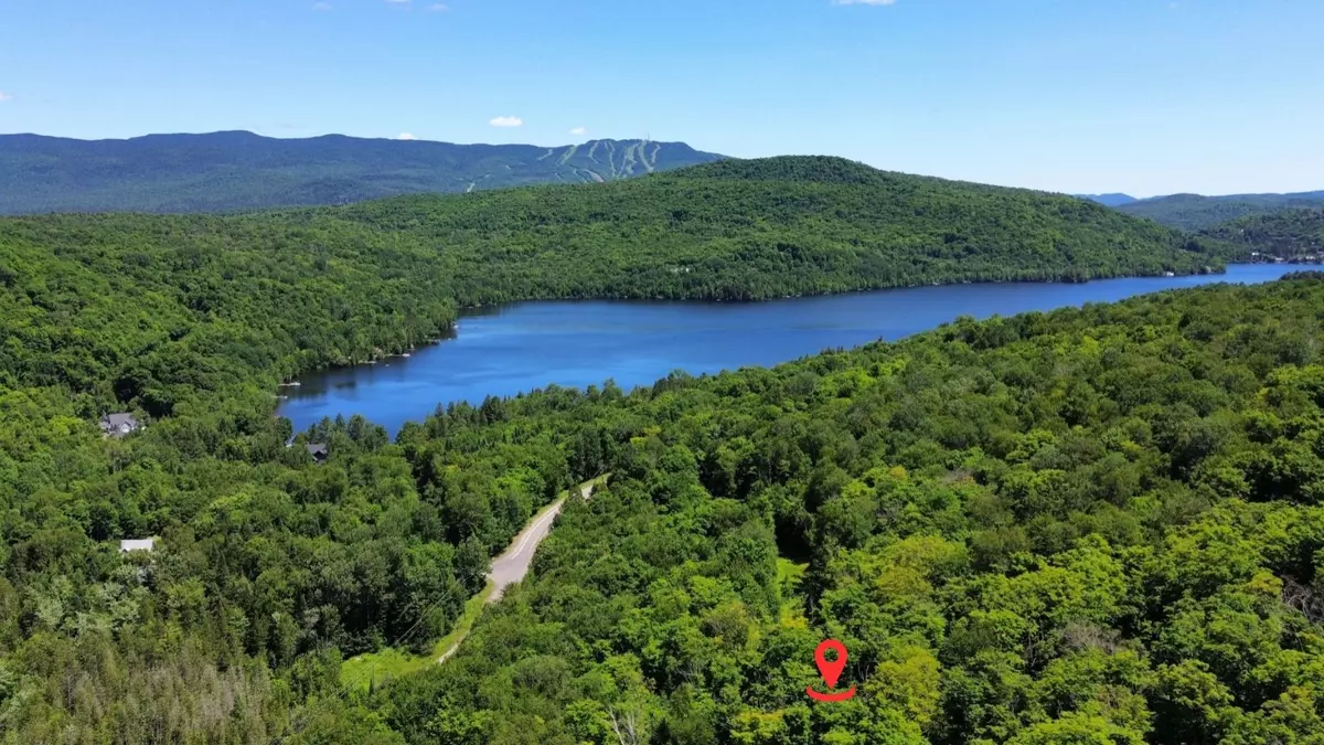 Mont-Tremblant, QC J8E1B8,Ch. du Lac-Mercier