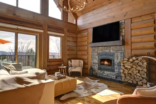 Mont-tremblant, QC J8E2G3,108 Ch. du Nid-d'Aigle