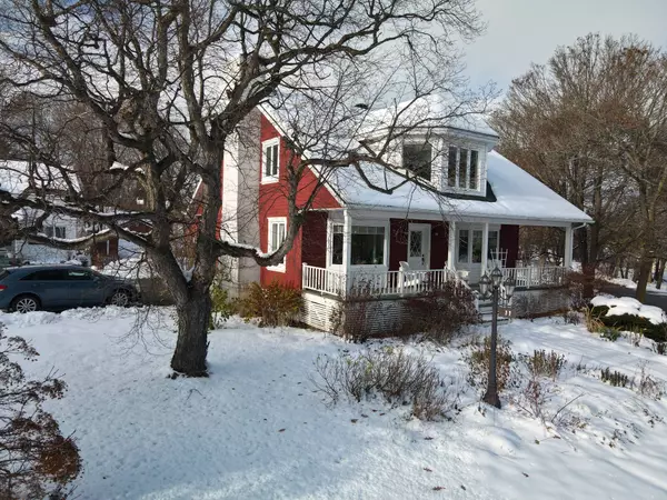 Saint-pacôme, QC G0L3X0,11 Rue Santerre