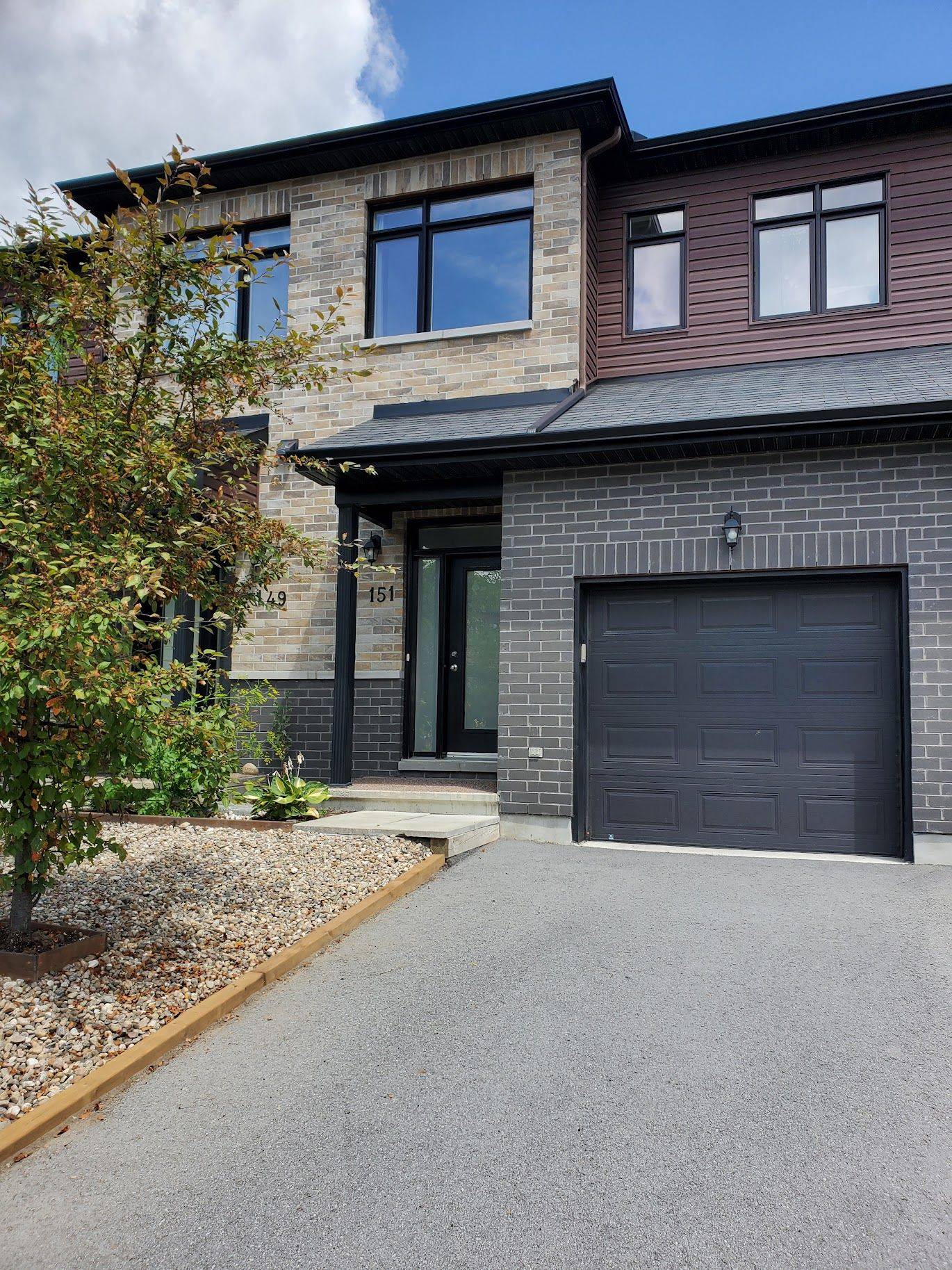 151 Rue de l'Ours-Noir, Gatineau (aylmer), QC J9J1Y8