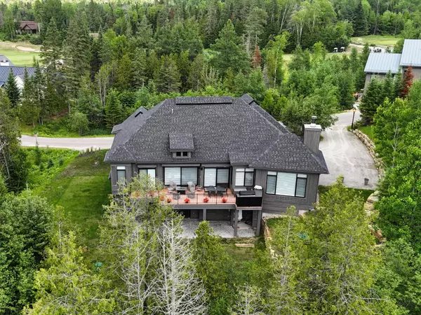 Mont-tremblant, QC J8E2L9,555 Allée Royale