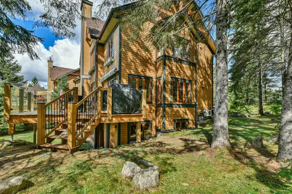 Mont-tremblant, QC J8E3L3,183 Allée du Sanctuaire