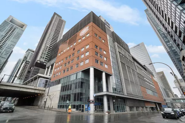 Montréal (ville-marie), QC H3C1C2,1288 Rue St-Antoine O. #2806