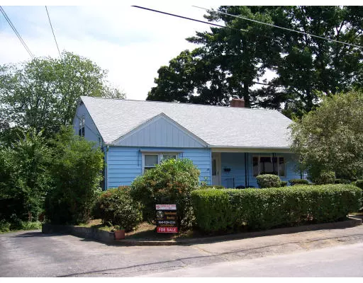 127 Chestnut St, Southbridge, MA 01550