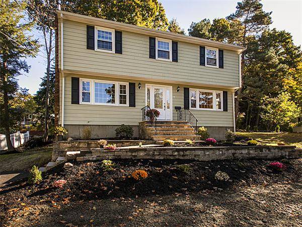 6 Kathy Ln, Wakefield, MA 01880