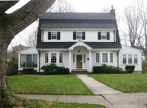 36 Foxcroft Road, Winchester, MA 01890