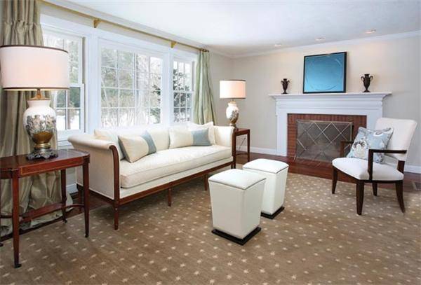 Weston, MA 02493,8 Surrey Ln