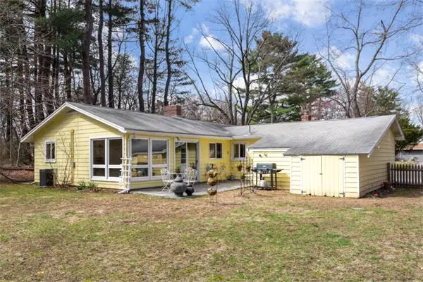 Wayland, MA 01778,15 Emerson Rd