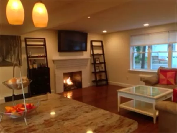 24 Paulman Cir, Boston, MA 02132