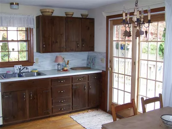 Dennis, MA 02660,16 Meadowspring Drive