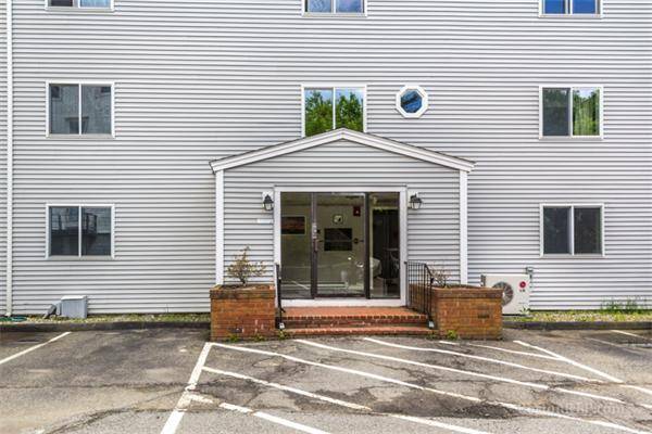 Beverly, MA 01915,10-12 Summit Avenue #17