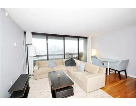 Boston, MA 02215,566 Commonwealth Av #804