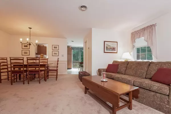 Hanson, MA 02341,38 High Street #4