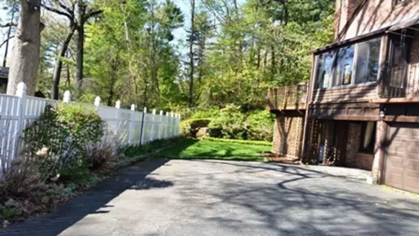 Springfield, MA 01109,65 Bonnyview St