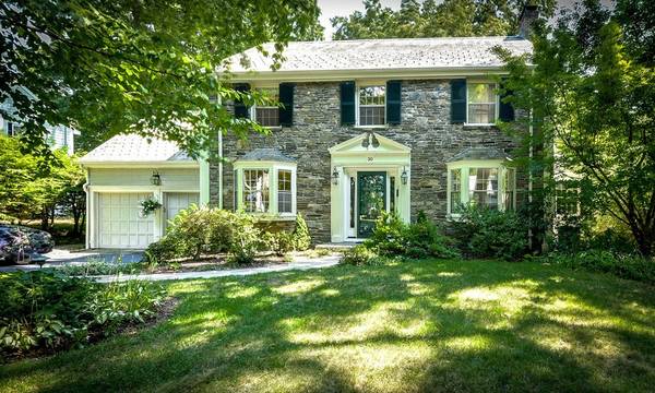 30 Thackeray Rd, Wellesley, MA 02481