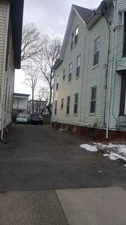 Lynn, MA 01902,66 Harwood St