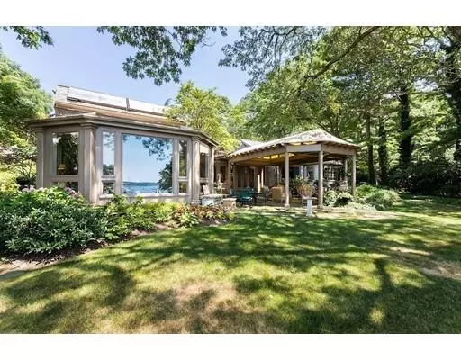 95 Allens Point, Marion, MA 02738