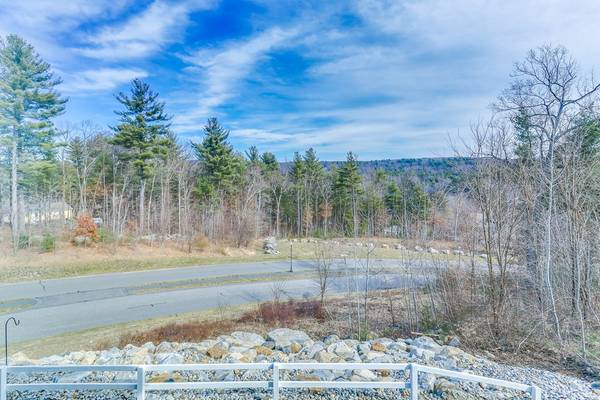 Monson, MA 01057,1 Quaboag Heights Dr #1