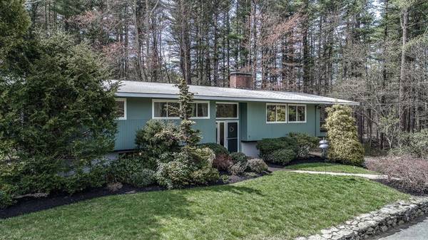 4 Spring Hill Rd, Acton, MA 01720