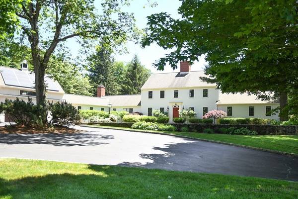 180 Oxbow Rd, Wayland, MA 01778