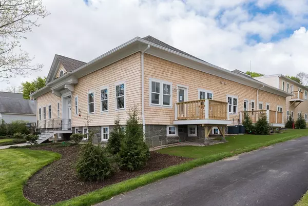 Plymouth, MA 02360,278 Court Street #103