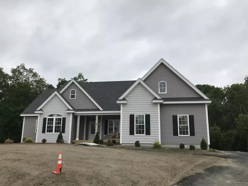 8 Pagona Way, Dracut, MA 01826