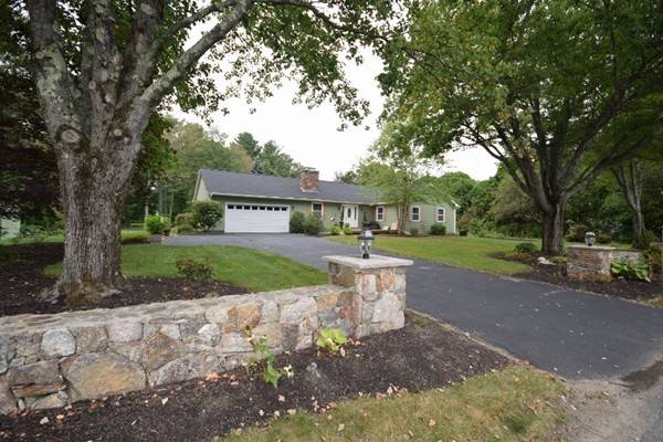 Sterling, MA 01564,7 Sherwood Dr