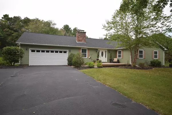 7 Sherwood Dr, Sterling, MA 01564