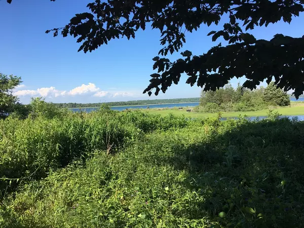 Fairhaven, MA 02719,21 Sunrise Ct