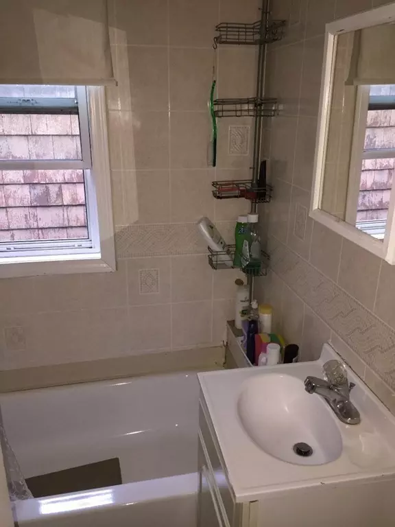 Boston, MA 02125,20 Howell Street #1