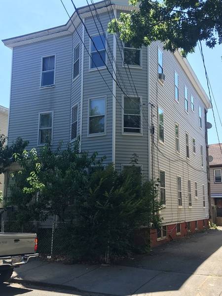 28 Nelson St, Lynn, MA 01905