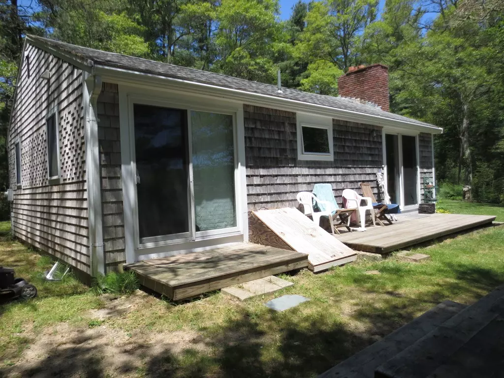 Falmouth, MA 02536,93 Lower Road