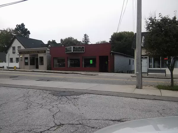 202 Church St, Northbridge, MA 01588