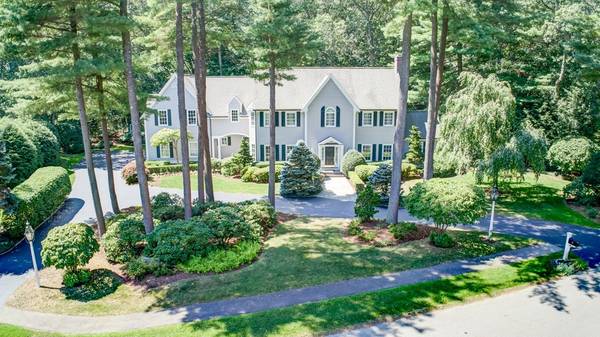 11 Graystone Lane, Weston, MA 02493