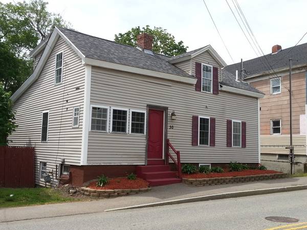 Spencer, MA 01562,30 Maple St