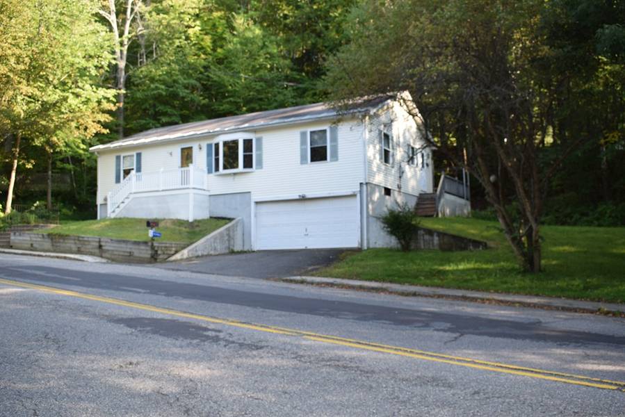 655 Hapgood St, Athol, MA 01331